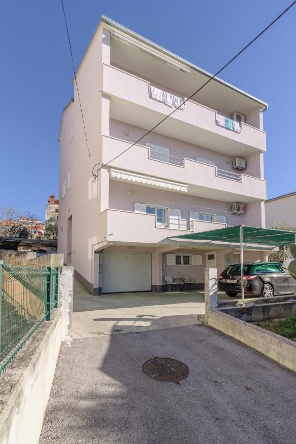 Apartments Meri Трогир Екстериор снимка