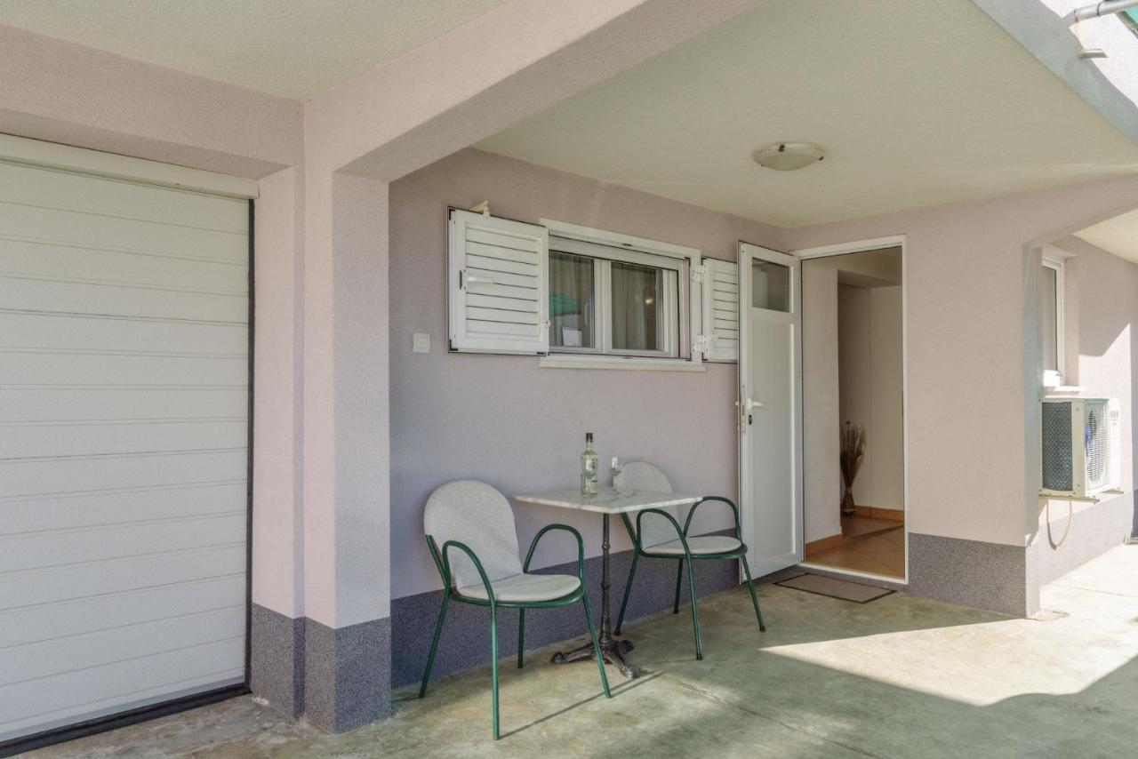 Apartments Meri Трогир Екстериор снимка