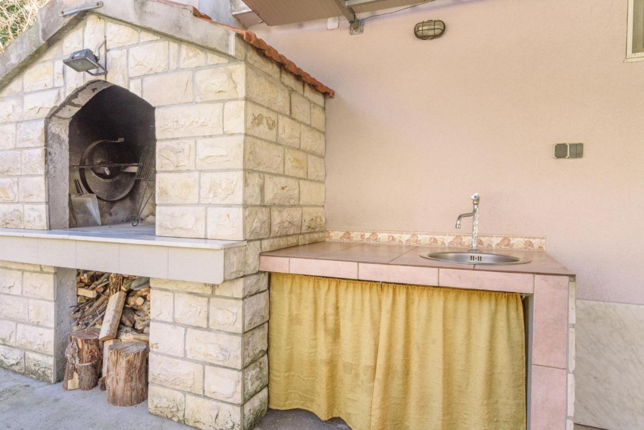 Apartments Meri Трогир Екстериор снимка
